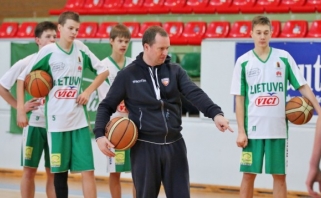 Rinktinių treneriams patiko jaunųjų krepšinio talentų entuziazmas (video komentarai)